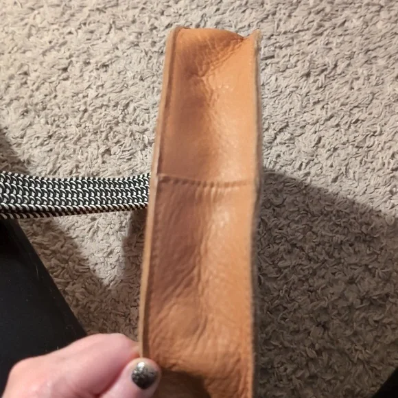 Madewell Crossbody Purse - Picture 4 of 7